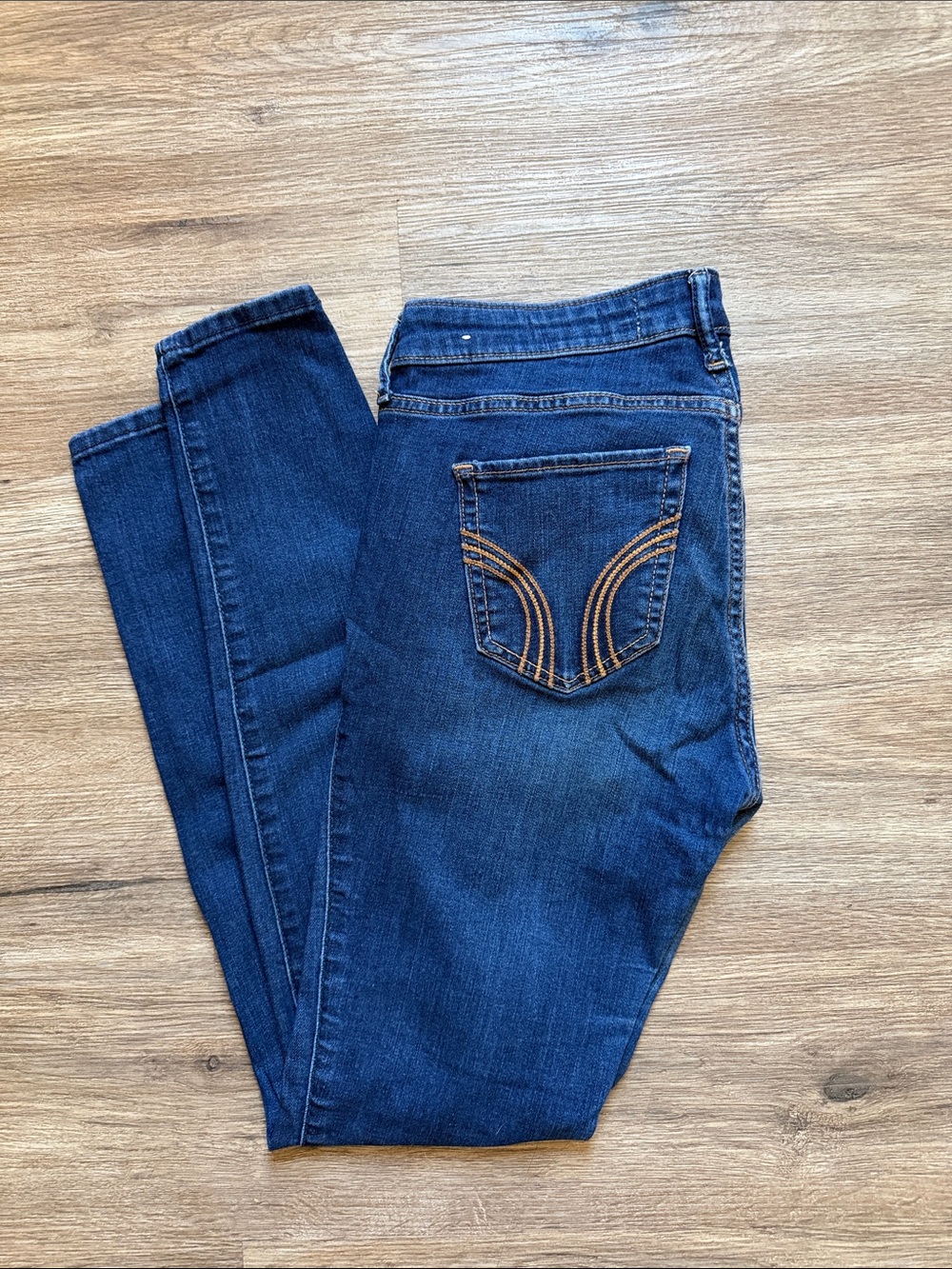 Dark Blue Hollister Women’s Skinny Jeans